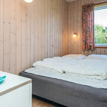 6 Person In Hejls-by Traum * Hejls